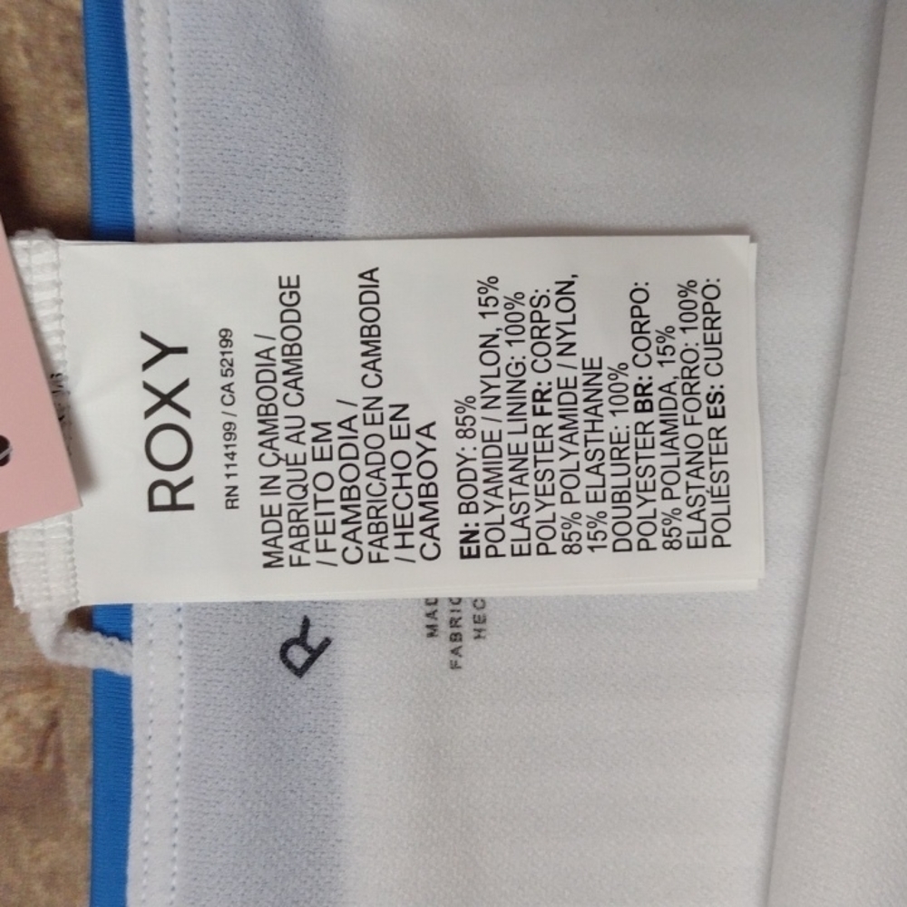 Roxy bikini hello July size small - Picture 6 of 8